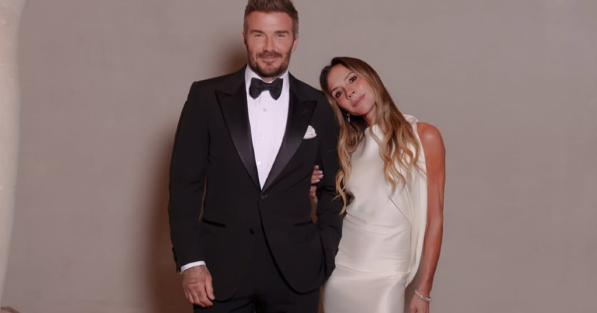 Victoria Beckham: «Λιώνει» για τον David Beckham - Η ερωτική εξομολόγηση στα γενέθλιά του (Φωτός)