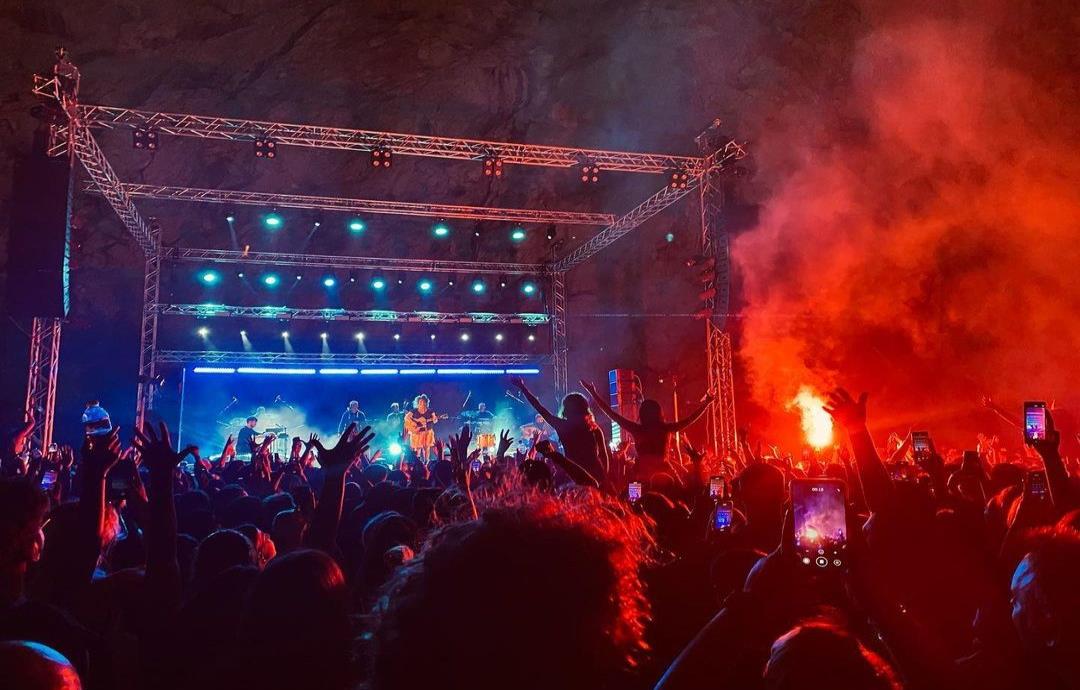 Οι 6 δυνατές συναυλίες που θα ξεσηκώσουν τη Λάρνακα το φετινό καλοκαίρι