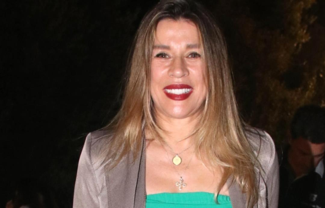 Ιουλία Καλλιμάνη: Έχω περάσει τις φάσεις μου με τη θρησκεία, έλεγα «αν υπήρχε Θεός θα μου έπαιρνε τον μπαμπά μου;»
