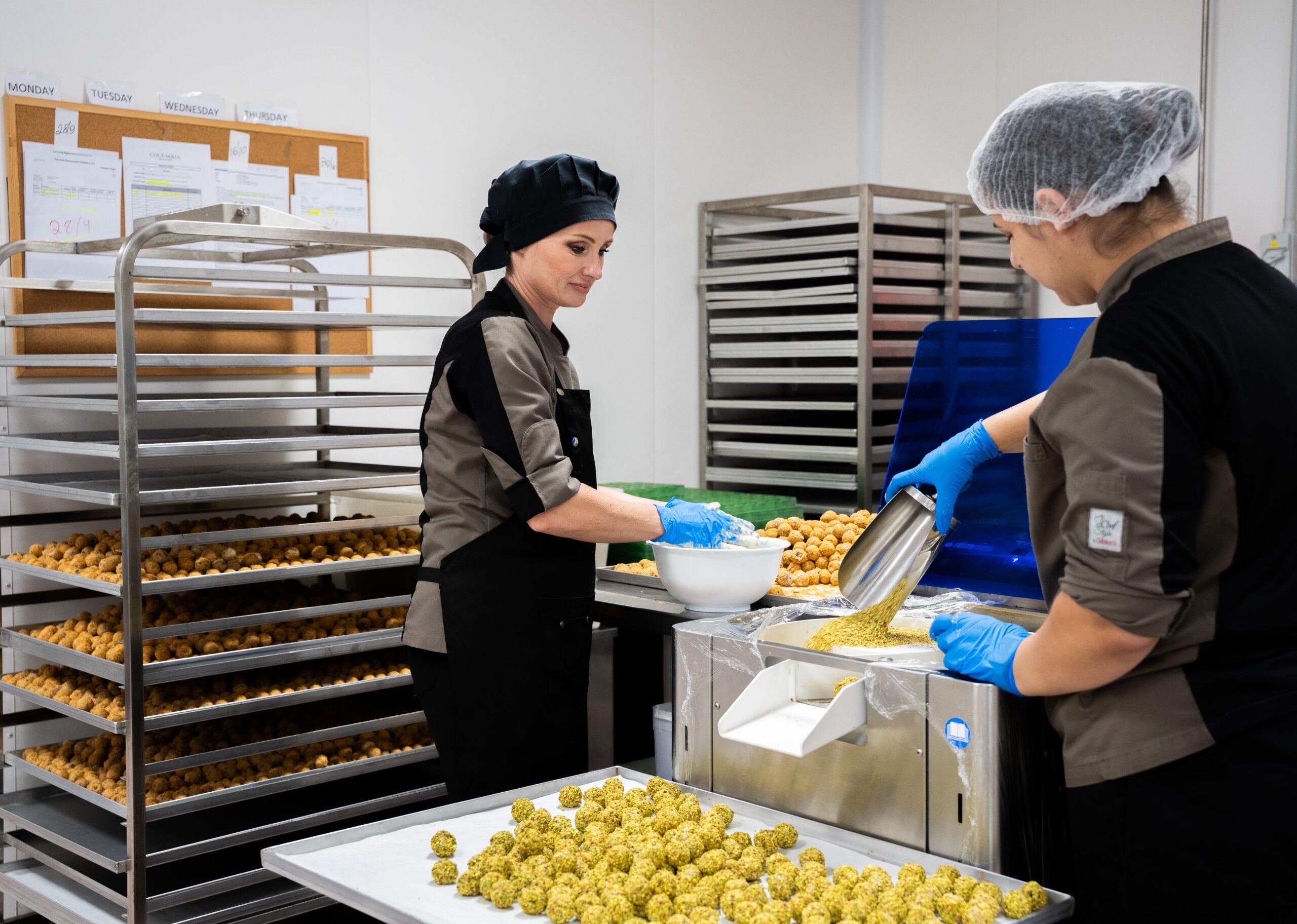 ΣΤΗΝ ΚΑΡΔΙΑ ΤΟΥ CULINARY CENTRE ΤΗΣ COLUMBIA HOSPITALITY - Dolce